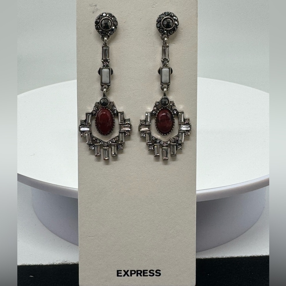 Express Stunning Must See Dangling Earrings